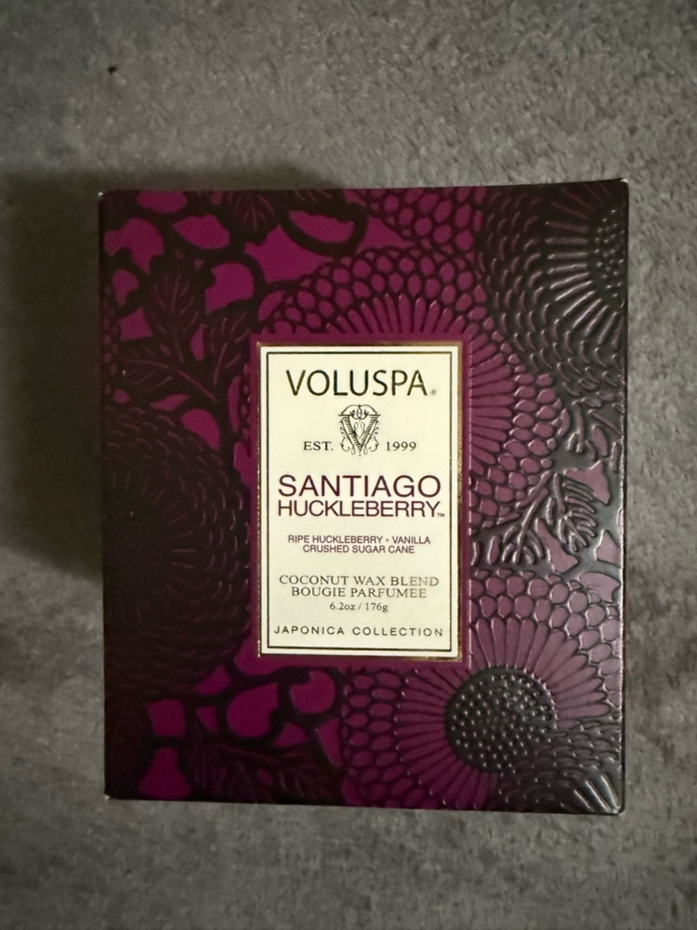 Voluspa Santiago Huckleberry Candle - Deep Plum